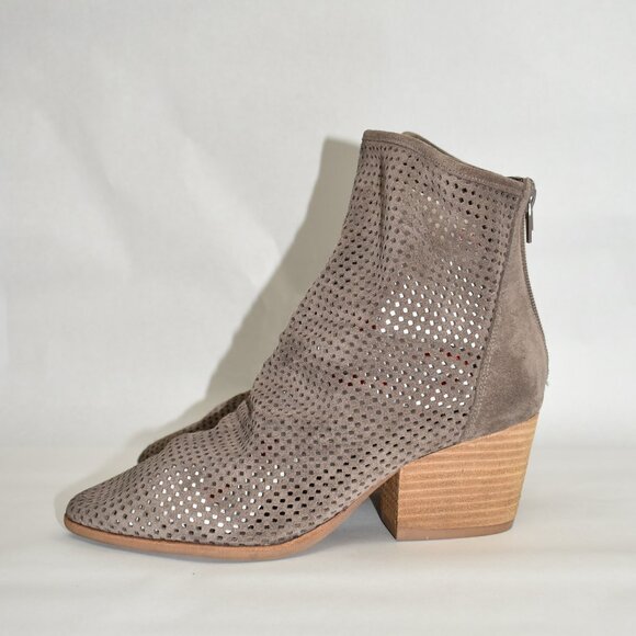 $180 JEFFREY CAMPBELL JANELLE TAUPE LASER CUT BOOTIE SLOUCHY SUEDE 7.5 (TPO14) - Picture 3 of 5